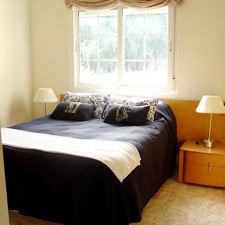 With 3 Bedrooms In With Wonderful Sea View Private Pool Enclosed Garden 5 Km From The Beach Villa *