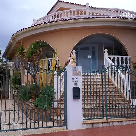 With 3 Bedrooms In With Wonderful Sea View Private Pool Enclosed Garden 5 Km From The Beach Villa *